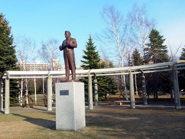150402bnstnz.jpg
