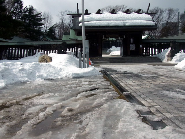 160309gokokujinja.jpg