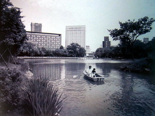 010817boat.jpg